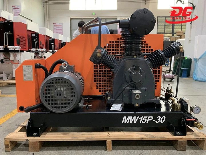 Máy bơm hơi cao áp MW15P-30, công suất 15HP, áp lực làm việc 30-45kg/cm2