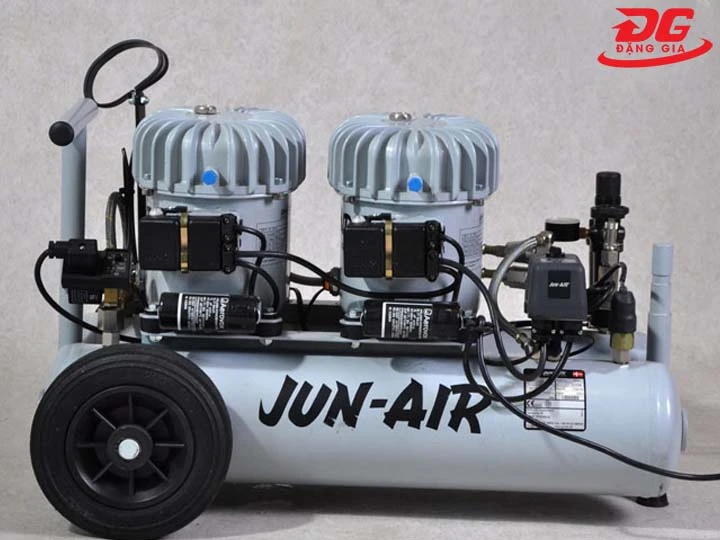Máy nén khí có dầu Jun Air