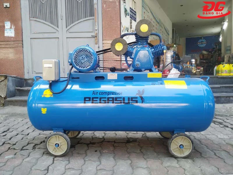 Máy nén khí dây đai Pegasus TM-W-0.36/8-230L