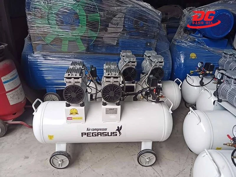 Máy bơm hơi Pegasus TM-OF550-70L phù hợp với các phòng khám có từ 2 - 3 ghế nha khoa