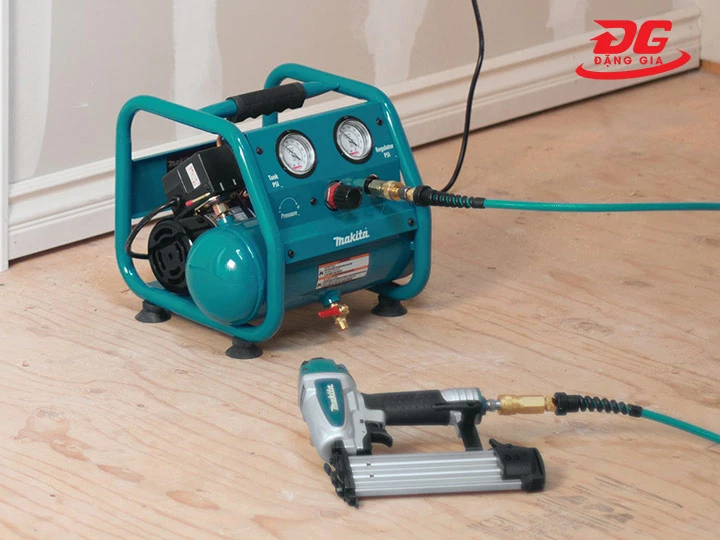 Máy nén khí Makita AC1250X