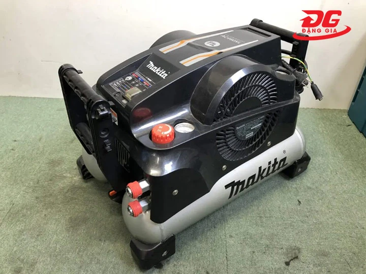 Máy nén khí Makita AC460XL