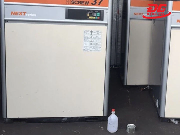 Máy nén khí Hitachi Nhật bãi 37kw