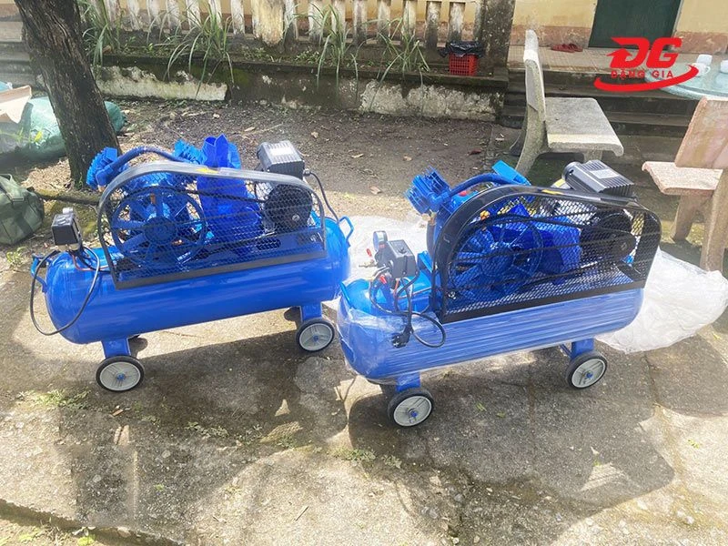 Tấm lưới chắn bảo vệ sau máy