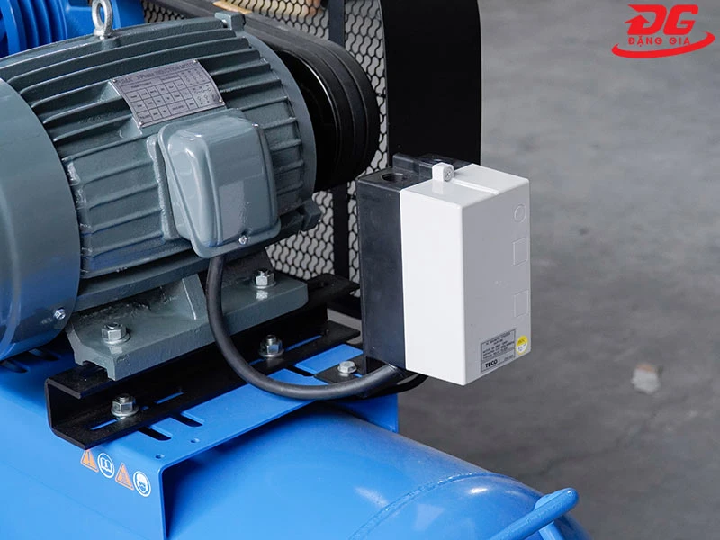 Hộp điện 3 pha 380V