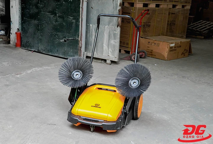 Xe quét đường Kumisai KMS-S1