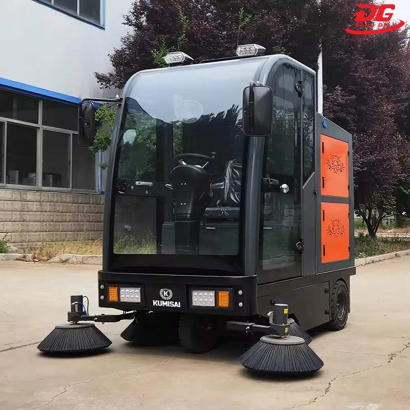 Xe quét rác ngồi lái Kumisai KMS-S13
