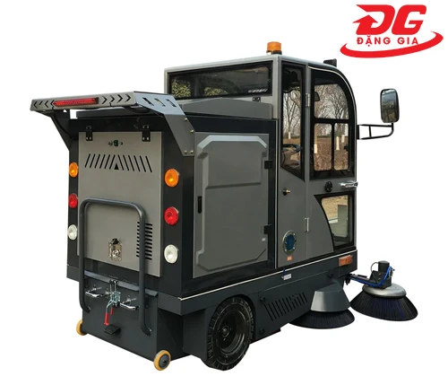 máy quét rác ngồi lái Kumisai KMS 1900D