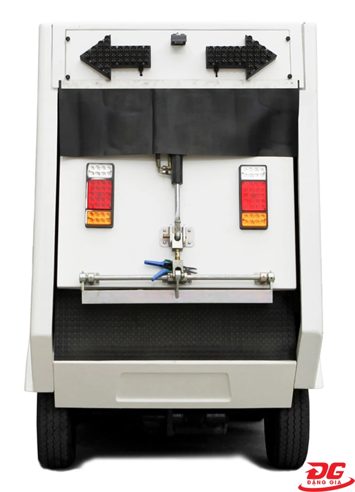 Xe quét rác Kumisai KMS-S2000-M (Pin lithium)