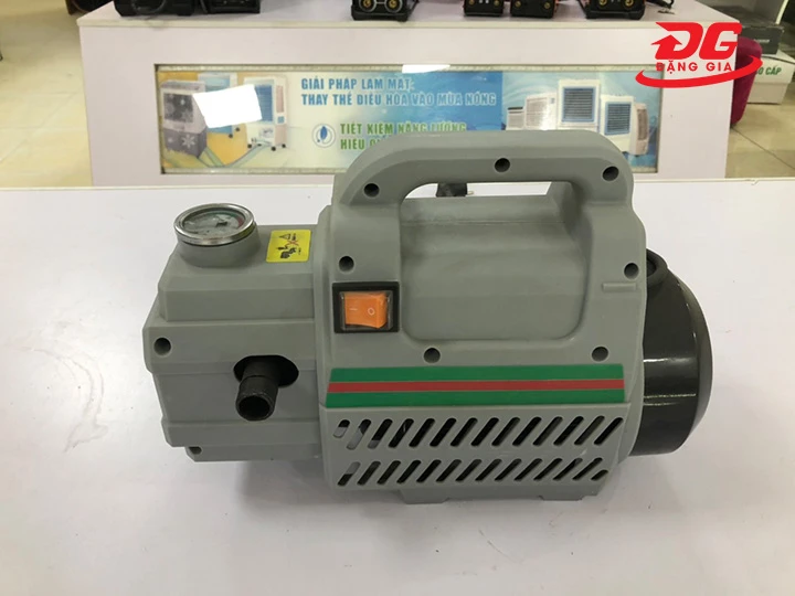 Máy xịt rửa xe Fumak F230