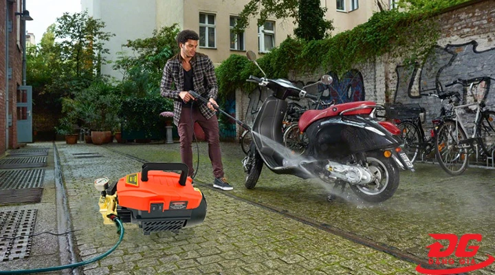 Động cơ khỏe giúp máy rửa xe honda 2000W HD 101A vận hành bền bỉ