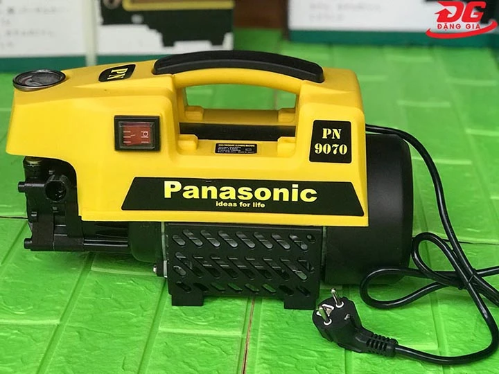 Máy rửa xe gia đình Panasonic PN9070