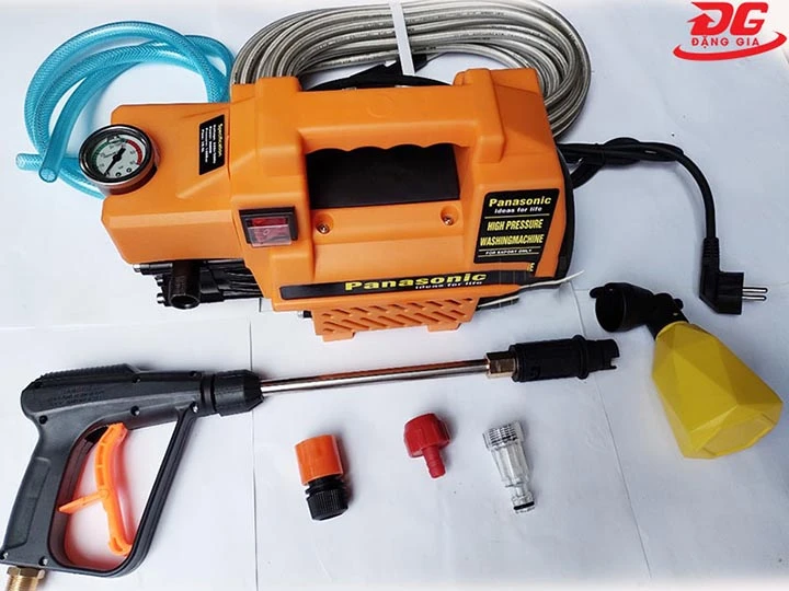 máy rửa xe Panasonic