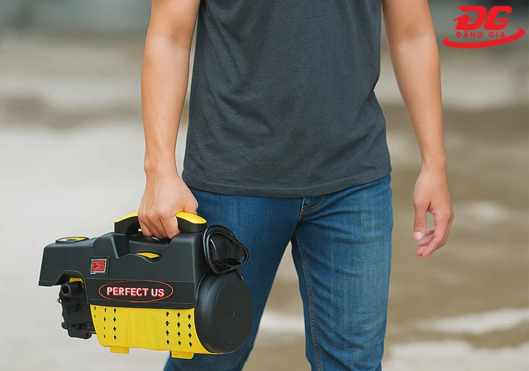 Máy rửa xe Perfect cơ động