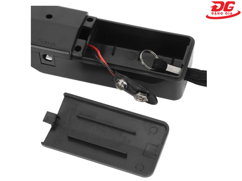 Vị trí lắp pin của TS80