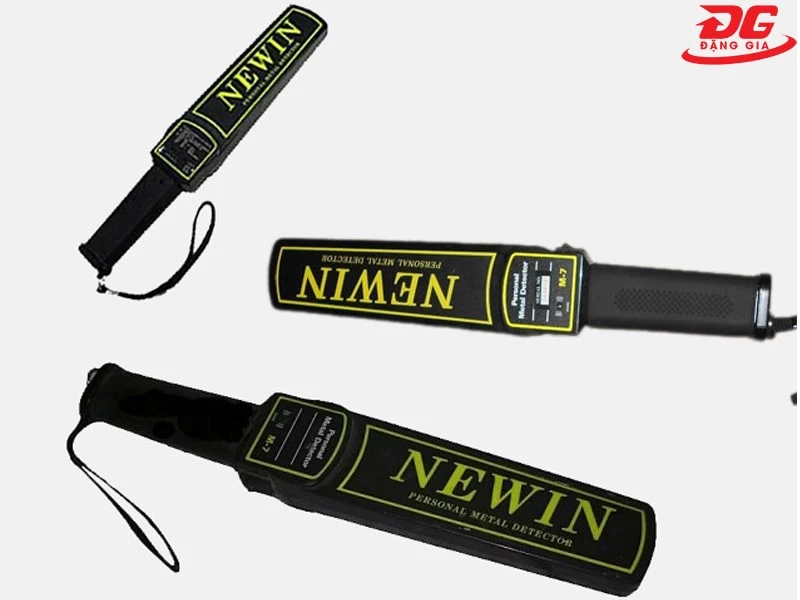 giá máy dò kim loại cầm tay Newin M7