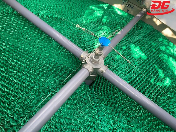 Ống chia nước và tấm tản nhiệt của Tháp giải nhiệt Tashin TSC 80 RT