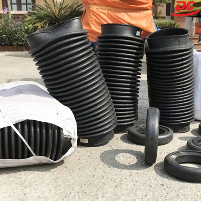 Ống hút bụi của xe gom rác