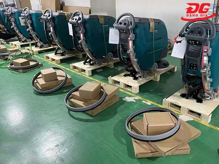 Mua máy chà sàn Kumisai ở đâu