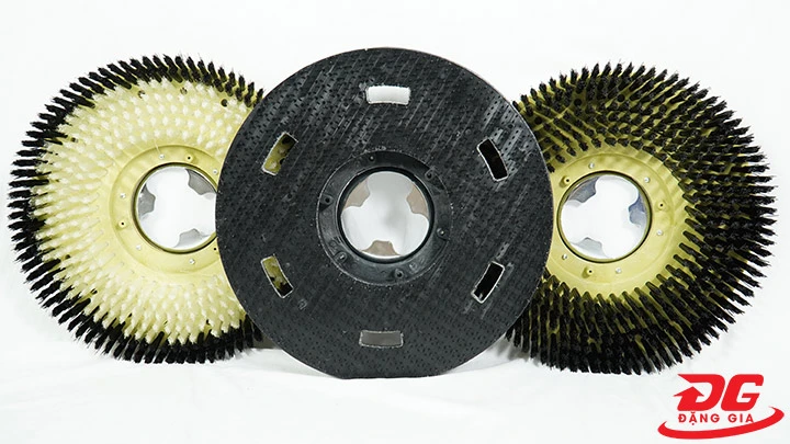 Phụ kiện đi kèm máy chà sàn tạ Kumisai KMS 004