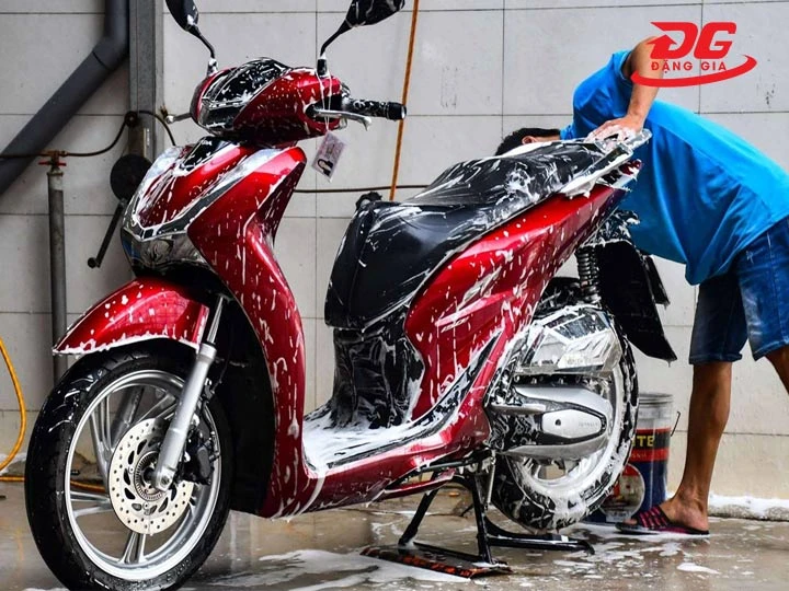 Rửa xe Việt Nhật