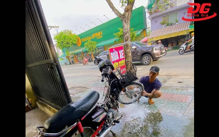 Rửa xe Liêm Châu