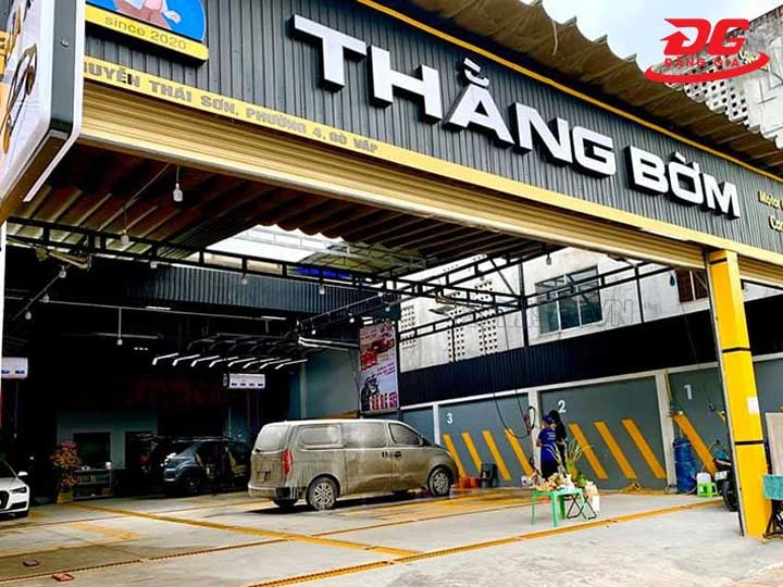 Tiệm Thằng Bờm 1