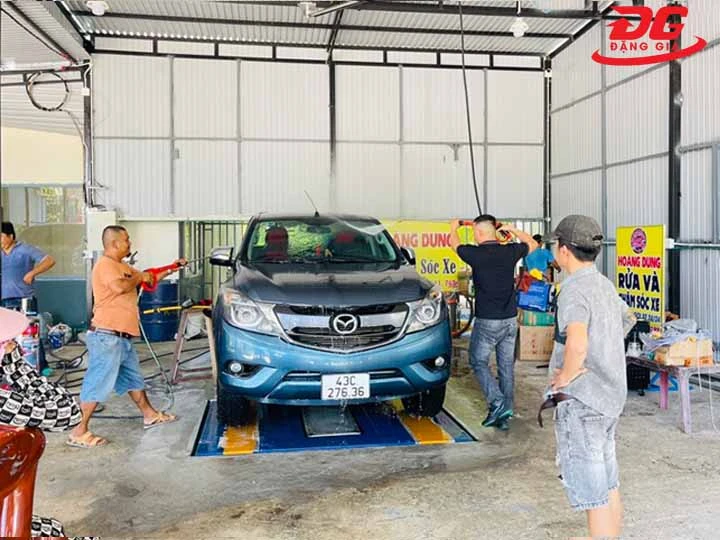 Tiệm rửa xe Thiện