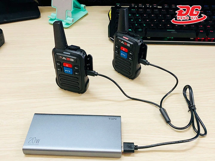 sạc pin cho bộ đàm ABS