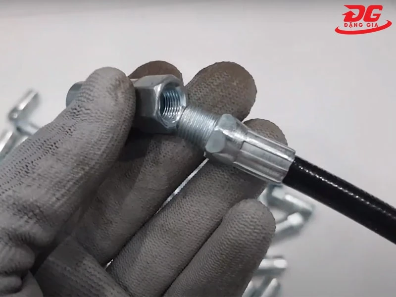 Chú ý khi sử dụng vú bơm mỡ đầu bằng