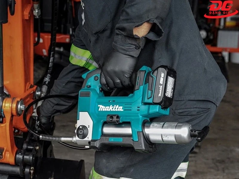 Bơm mỡ nhanh chóng, hiệu quả cao