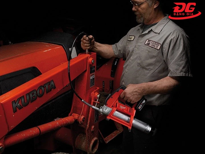 súng bơm mỡ chạy pin Milwaukee M12 GG-0 hiệu suất cao