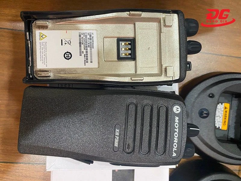 Thân máy được thiết kế rắn chắc, chống va đập tốt