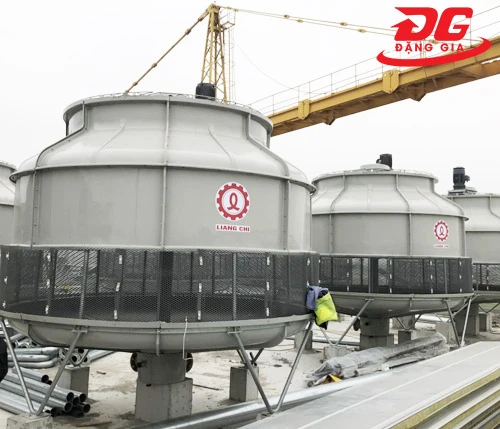 tháp giải nhiệt nước LiangChi LBC 300RT