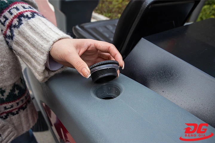 Thùng chứa nước 2 bên Kumisai KMS-1350E