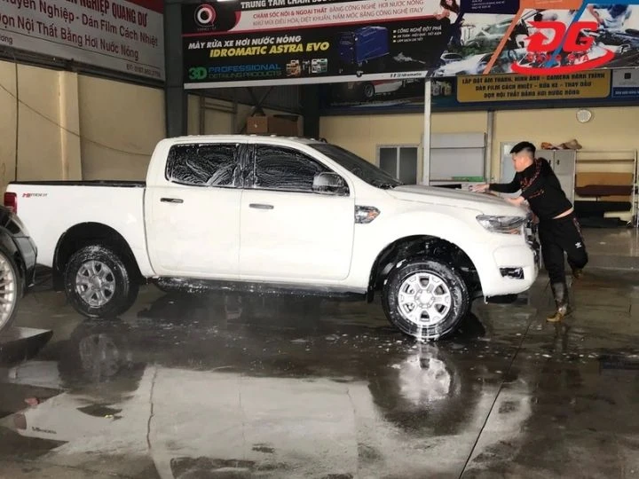 Tiệm rửa xe Mạnh Trường