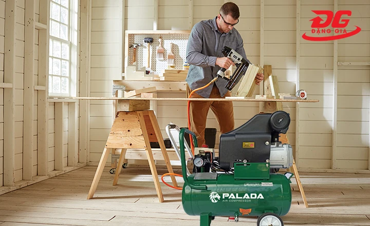 Palada BM 2524 được dùng phổ biến trong xưởng mộc để thổi phun, phun sơn,...