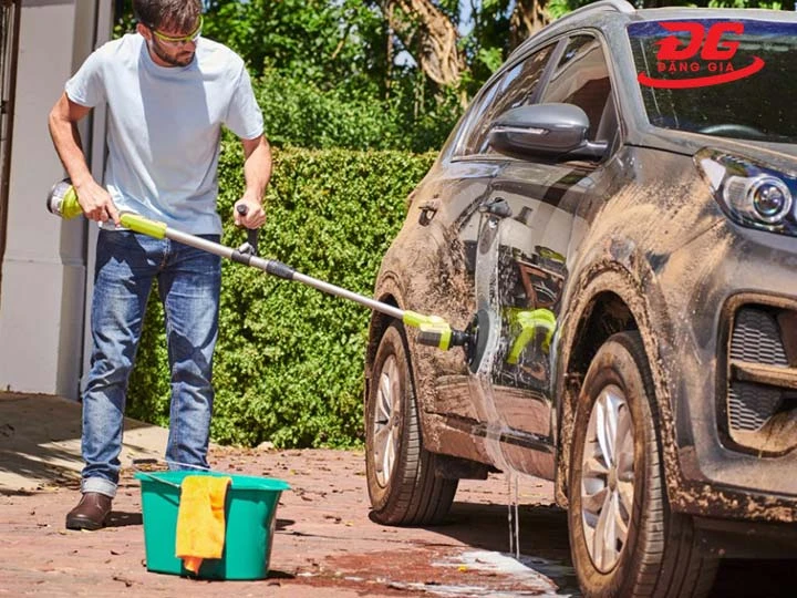 ưu điểm của máy chà sàn Ryobi