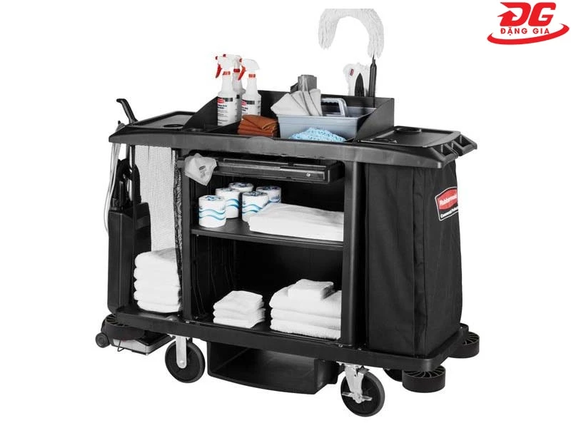 Xe đẩy dọn dẹp vệ sinh trong phòng khách sạn
