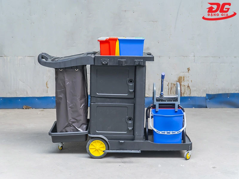 xe-day-ve-sinh-kumisai-af08190h