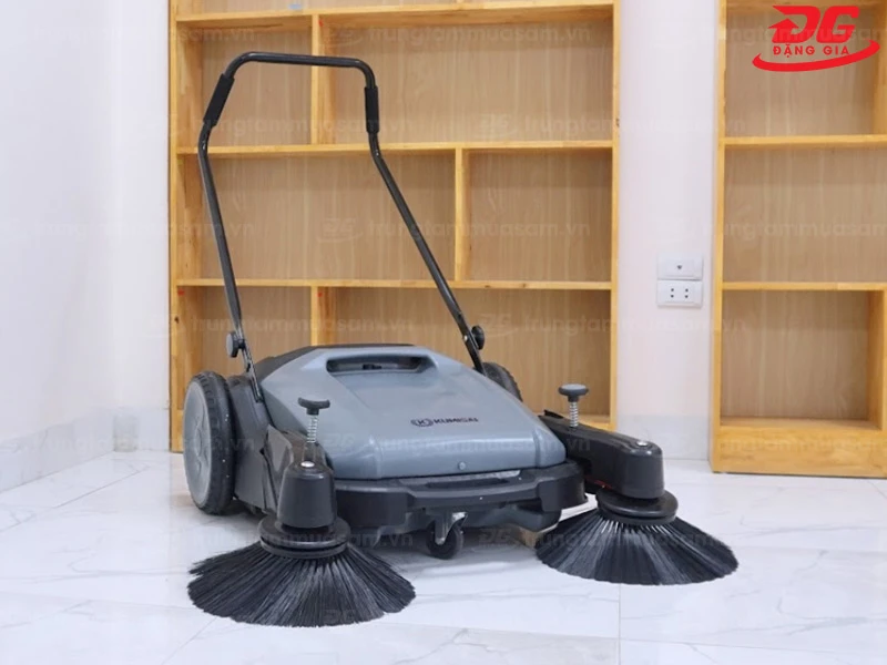 xe hút bụi công nghiệp