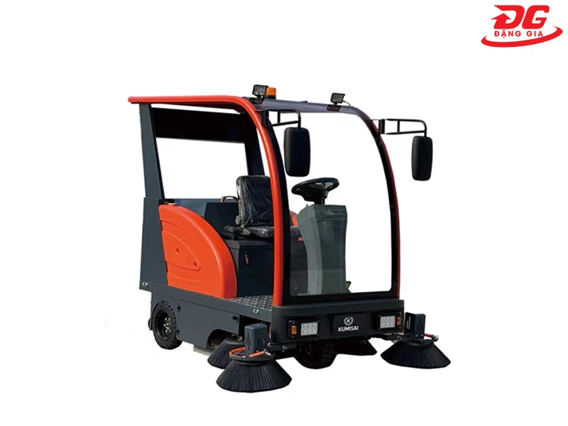 Xe quét rác ngồi lái Kumisai KMS 1900