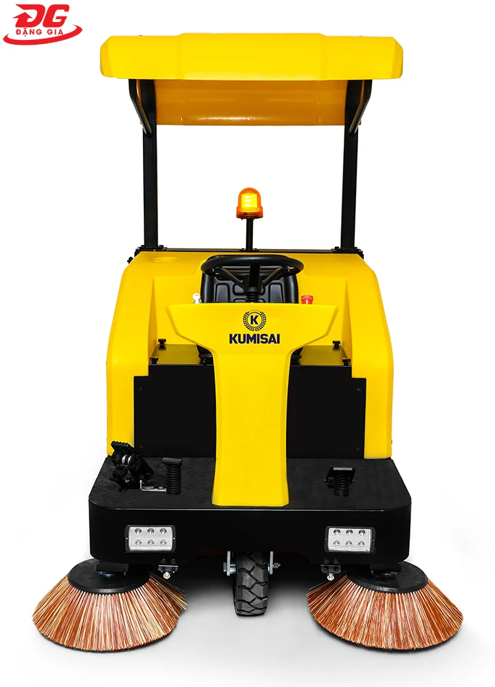 xe quét rác ngồi lái Kumisai KMS 65 giá rẻ