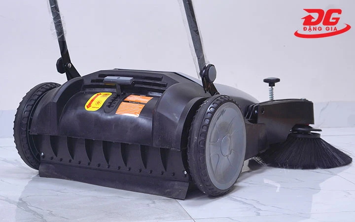 Xe quét rác Kumisai KMS-S1 chính hãng