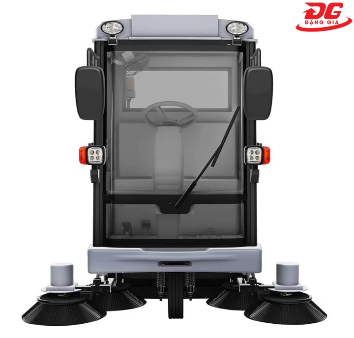 máy quét rác ngồi lái Kumisai KMS 1900A