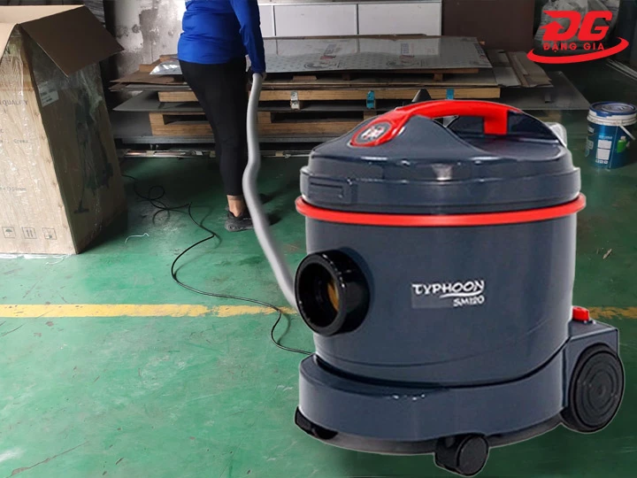 Cách dùng máy hút bụi Typhoon SM120