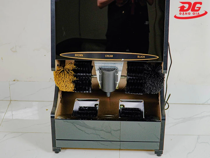 khoang chứ xi đánh giày