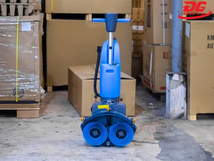 máy chà sàn liên hợp mini Kumisai KMS-E22 bền