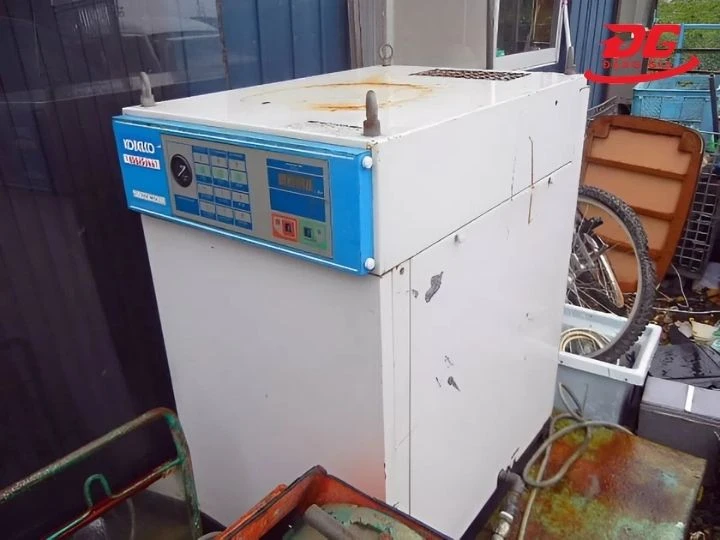 Máy nén khí trục vít 5HP vận hành với công suất mạnh mẽ