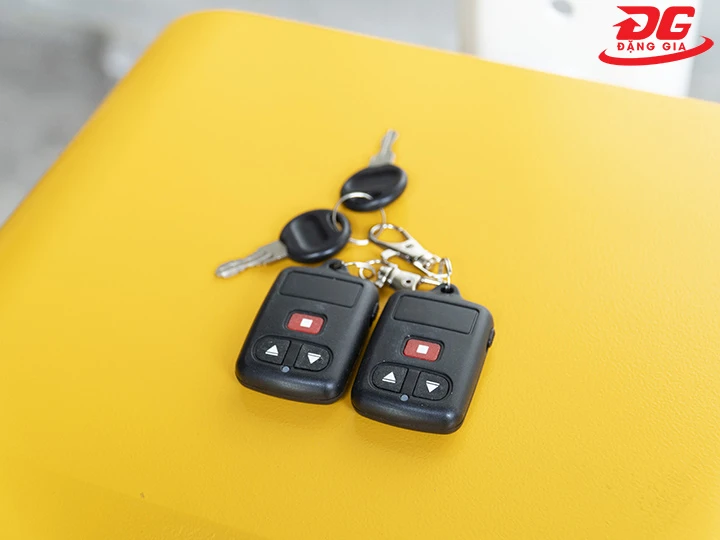 Cổng barrier BST-170 điểu khiển từ xa